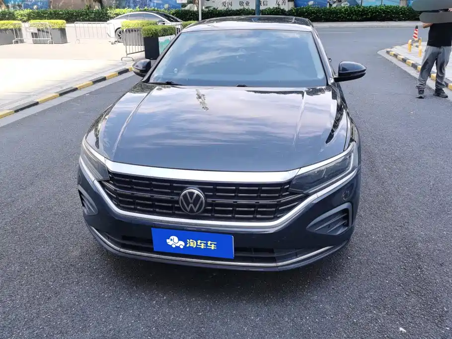 Volkswagen Passat 2024