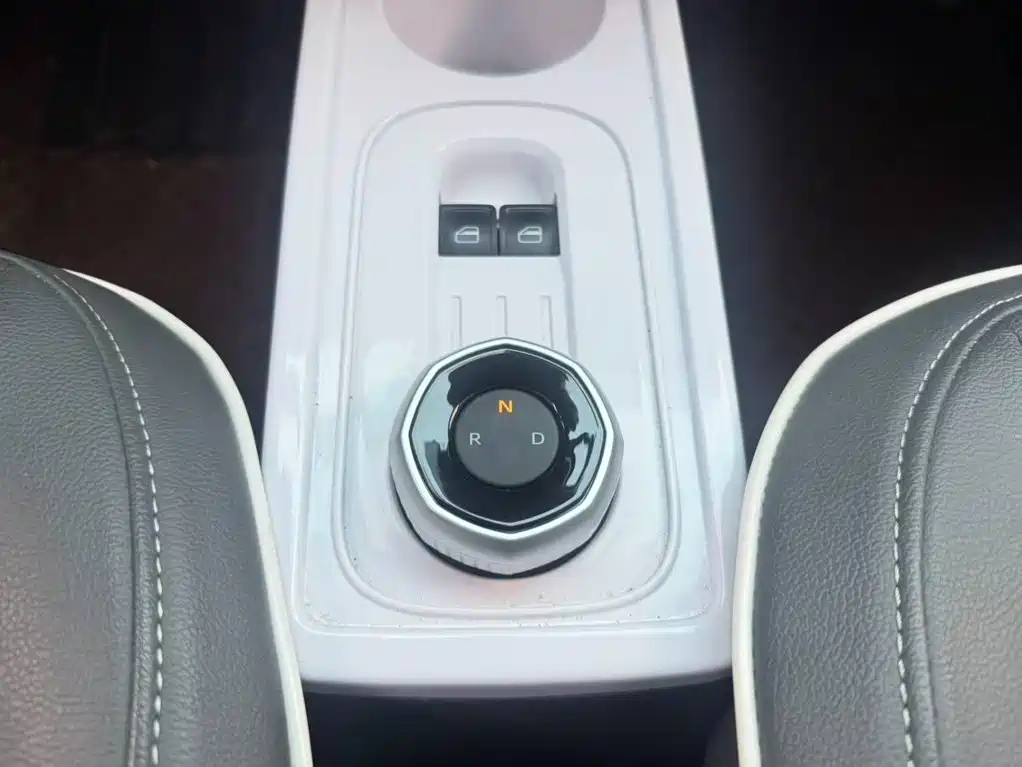 Geely Galaxy Panda 2025 — фото 12