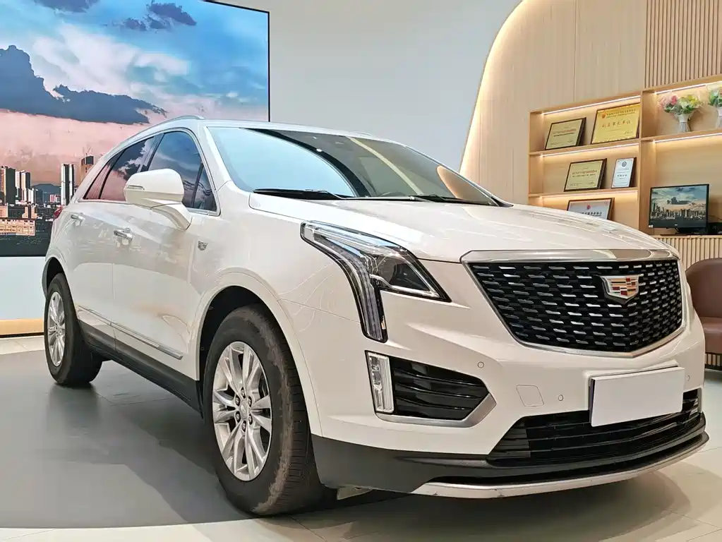 Cadillac XT5 2023 — фото 3