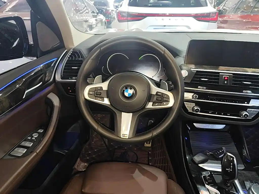 BMW X3 2019 — фото 11