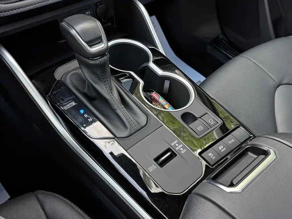 Toyota Highlander 2021 — фото 17