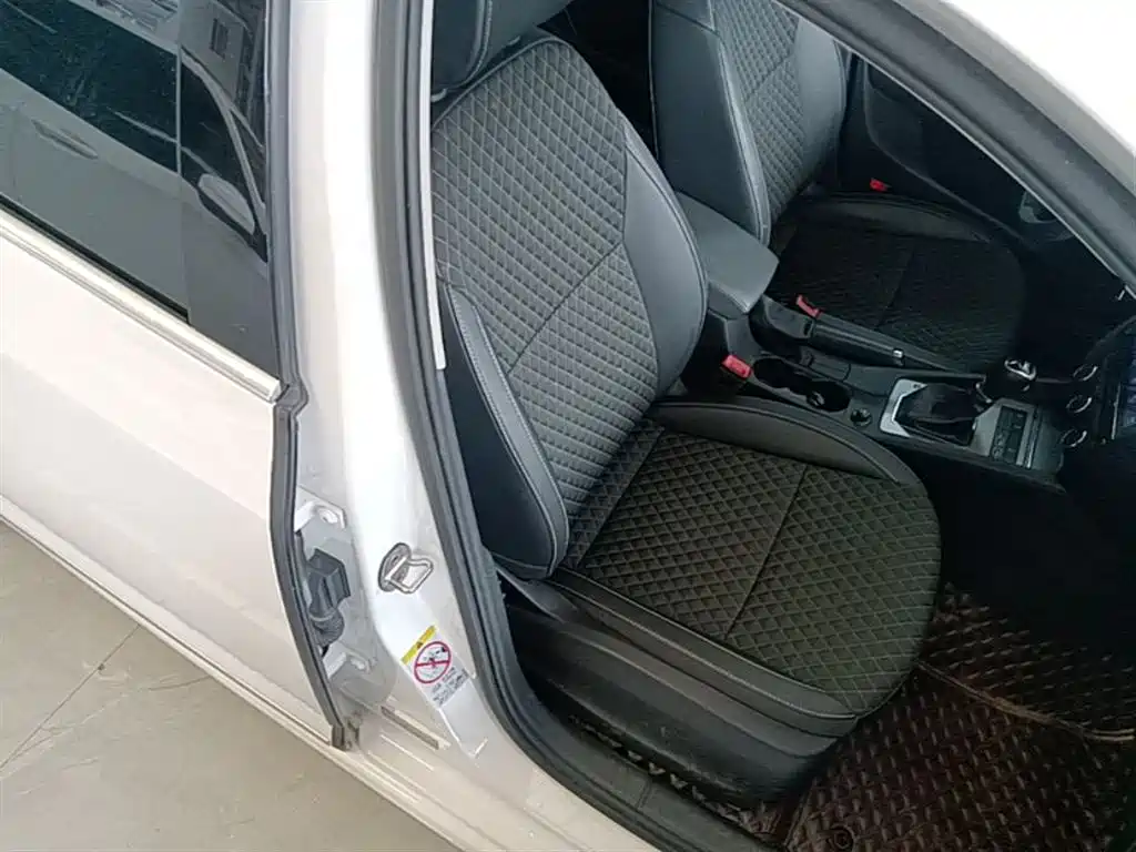 Skoda Octavia 2020 — фото 25