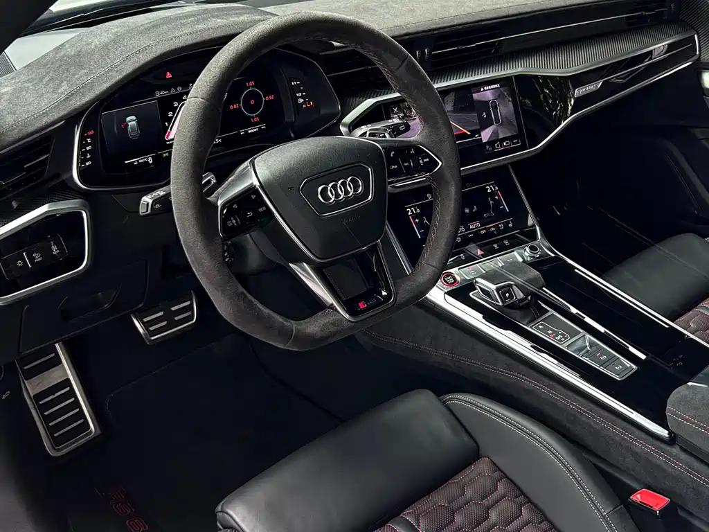 Audi RS 6 2025 — фото 10