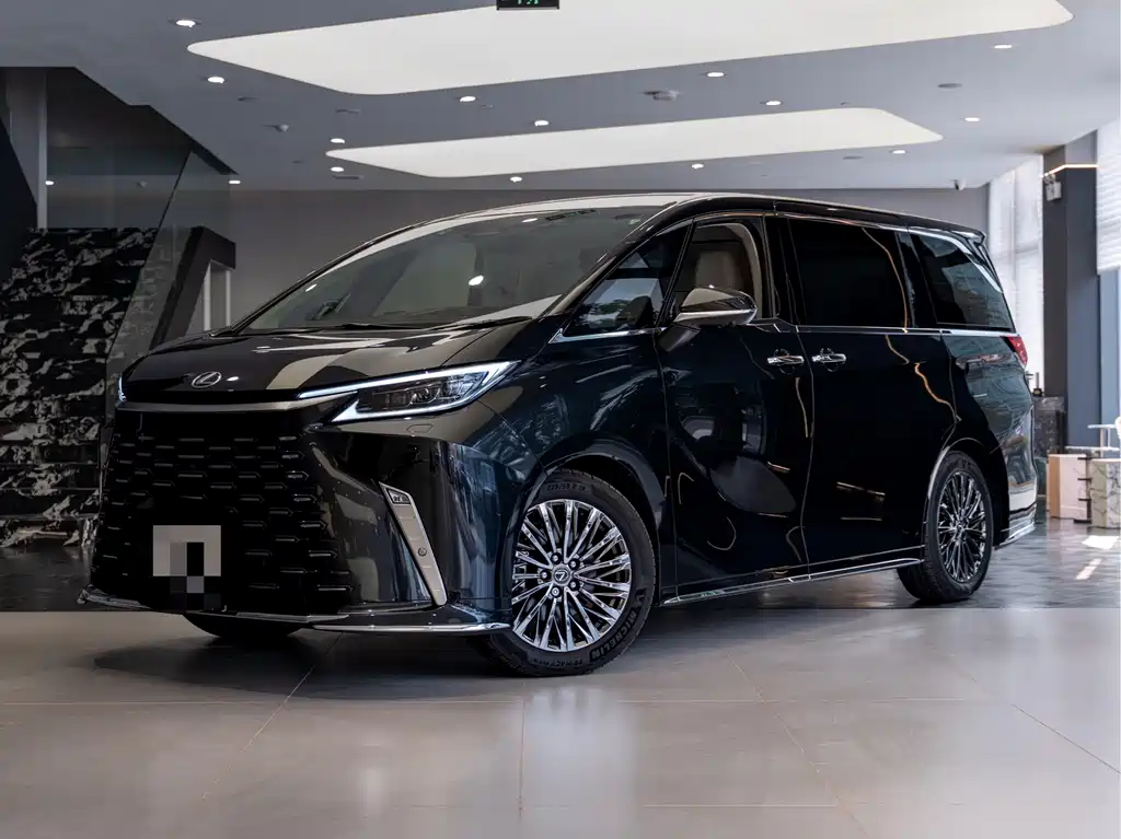 Lexus LM 2026