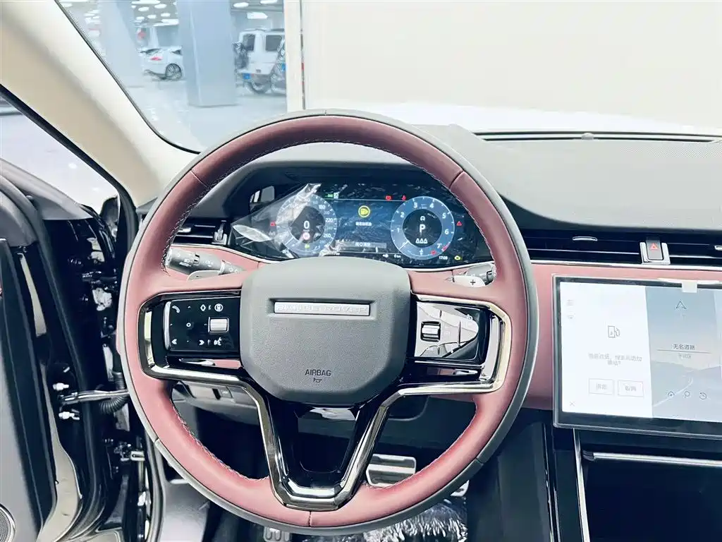 Land Rover Evoque — фото 11