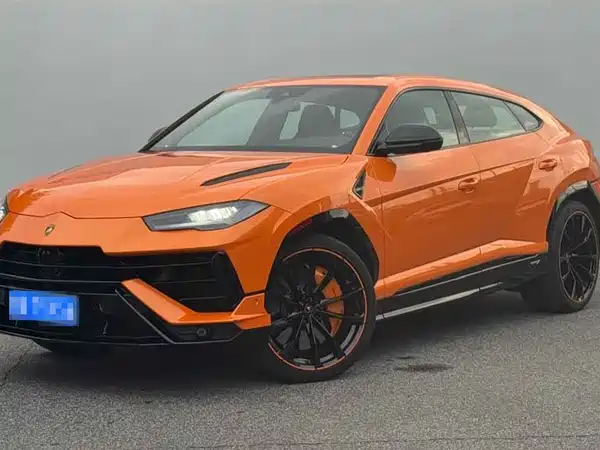 Lamborghini Urus 2025