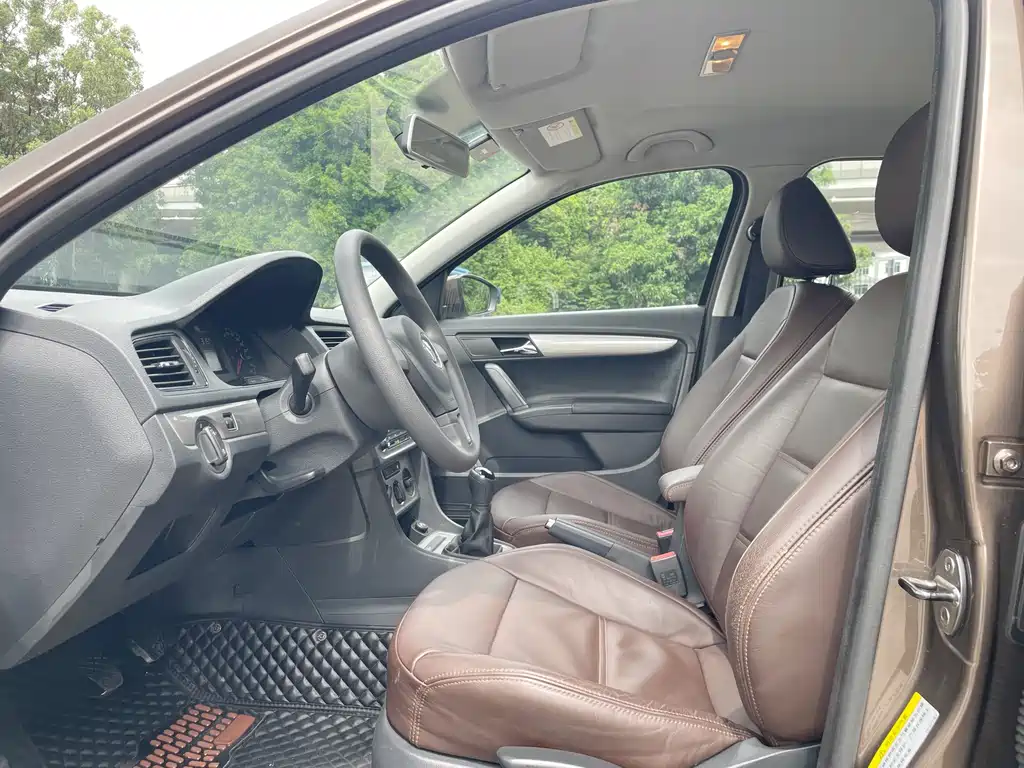 Volkswagen Gran Lavida 2014