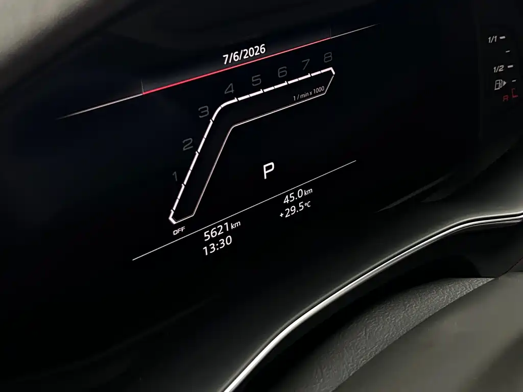Audi RS 6 2025 — фото 21