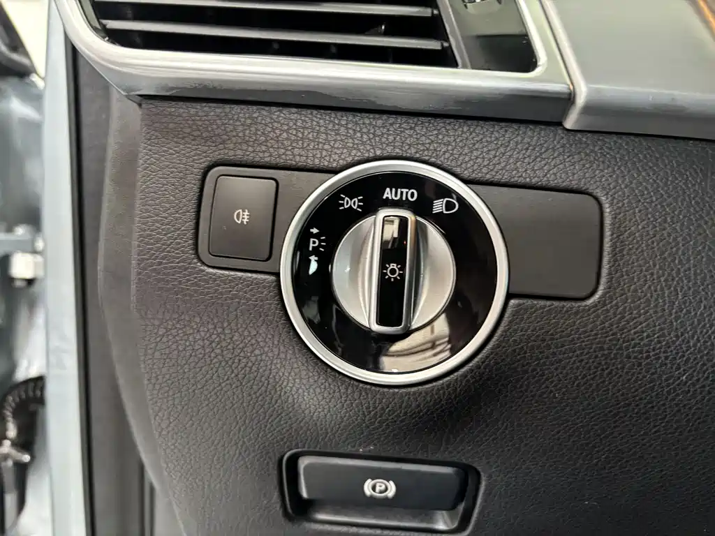 Mercedes-Benz GLE 2016 — фото 14