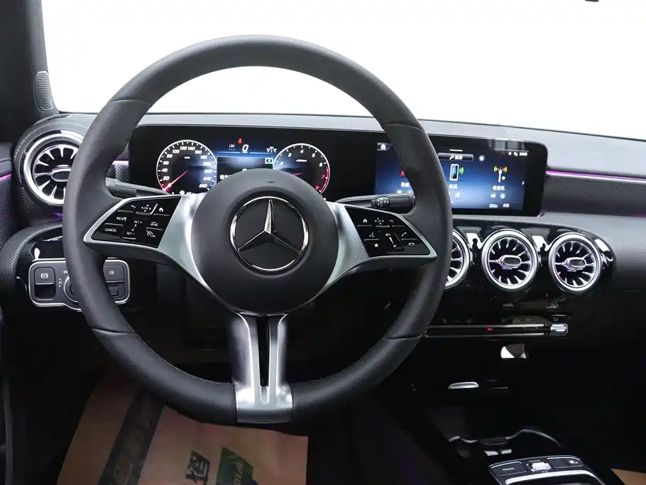 Mercedes-Benz A-Class 2025 — фото 29