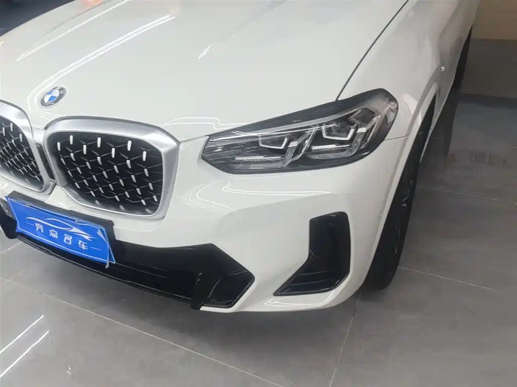 BMW X4 2022 — фото 24