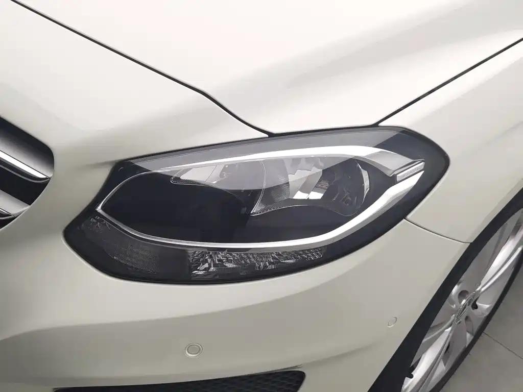 Mercedes-Benz B-Class 2018