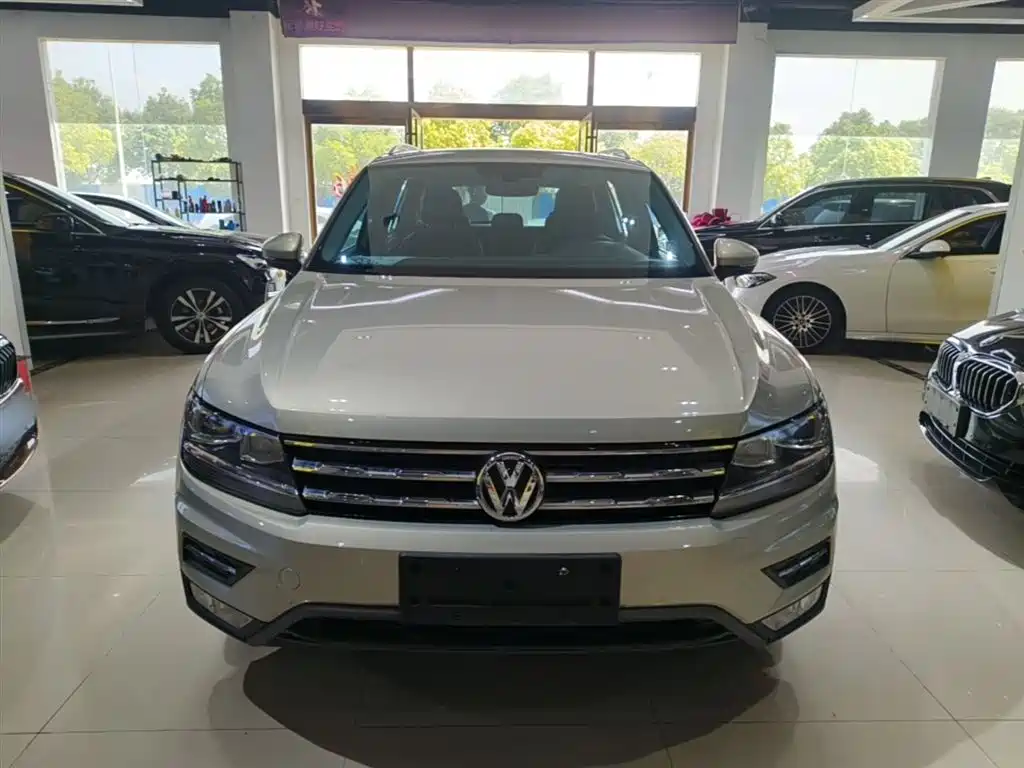 Volkswagen Tiguan L 2018 — фото 3