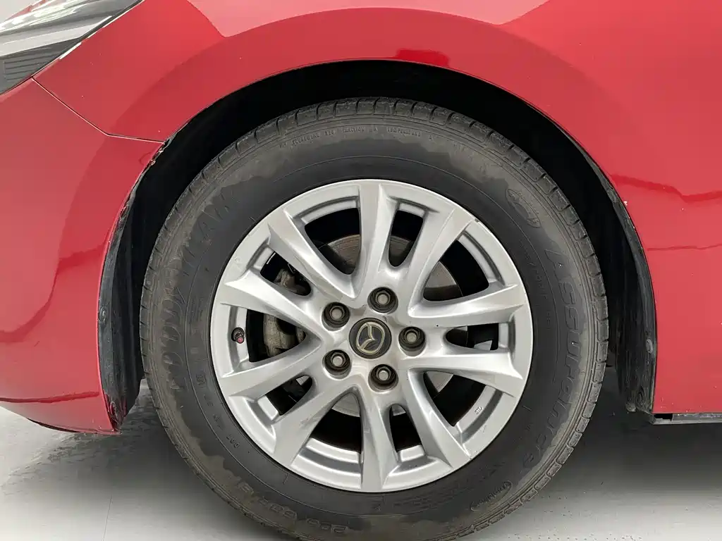 Mazda 3 Axela 2017 — фото 10