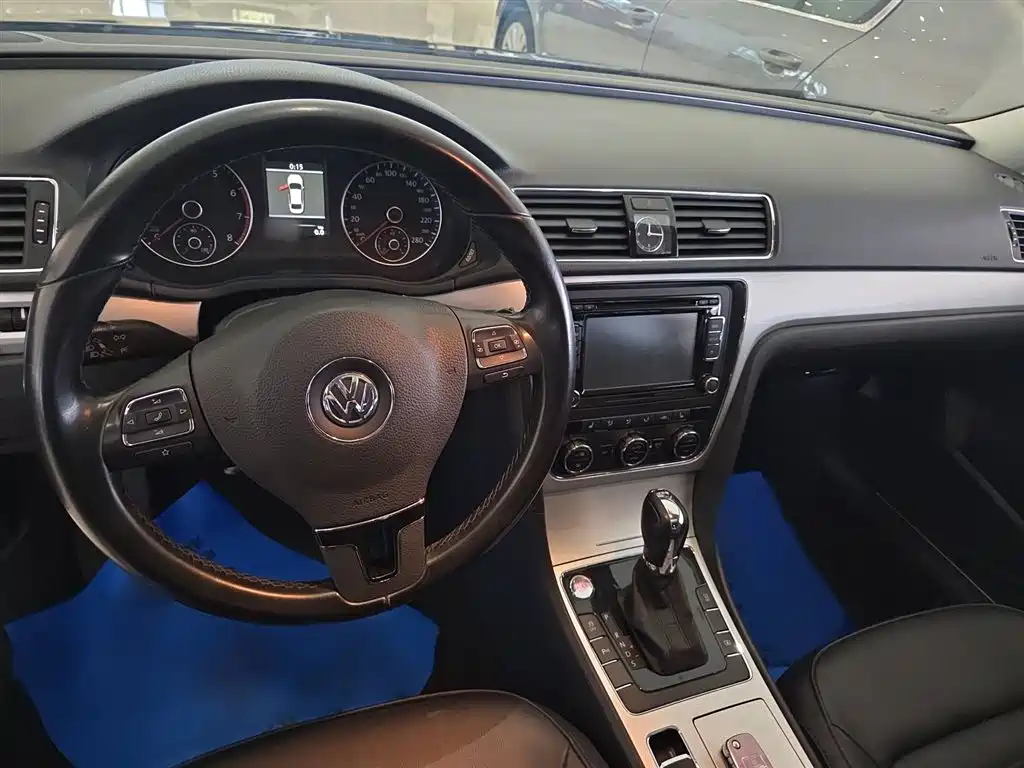 Volkswagen Passat 2015 — фото 14