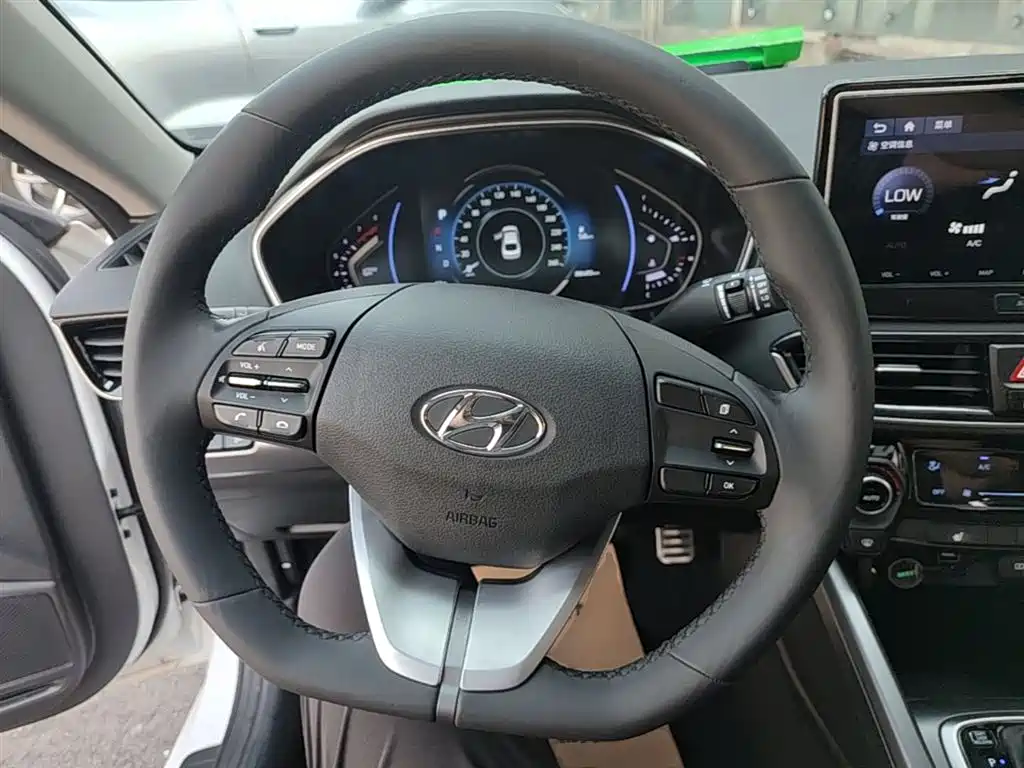 Hyundai Fista 2019 — фото 11
