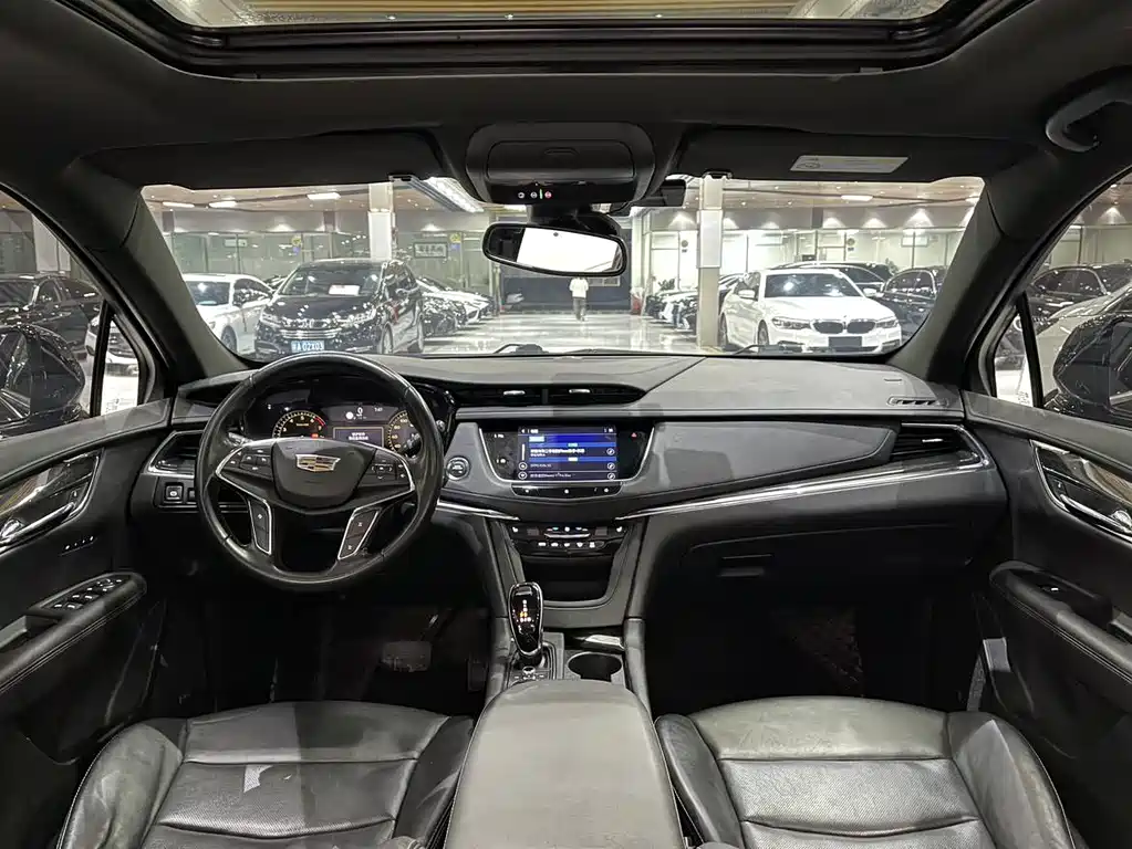 Cadillac XT5 2021 — фото 10