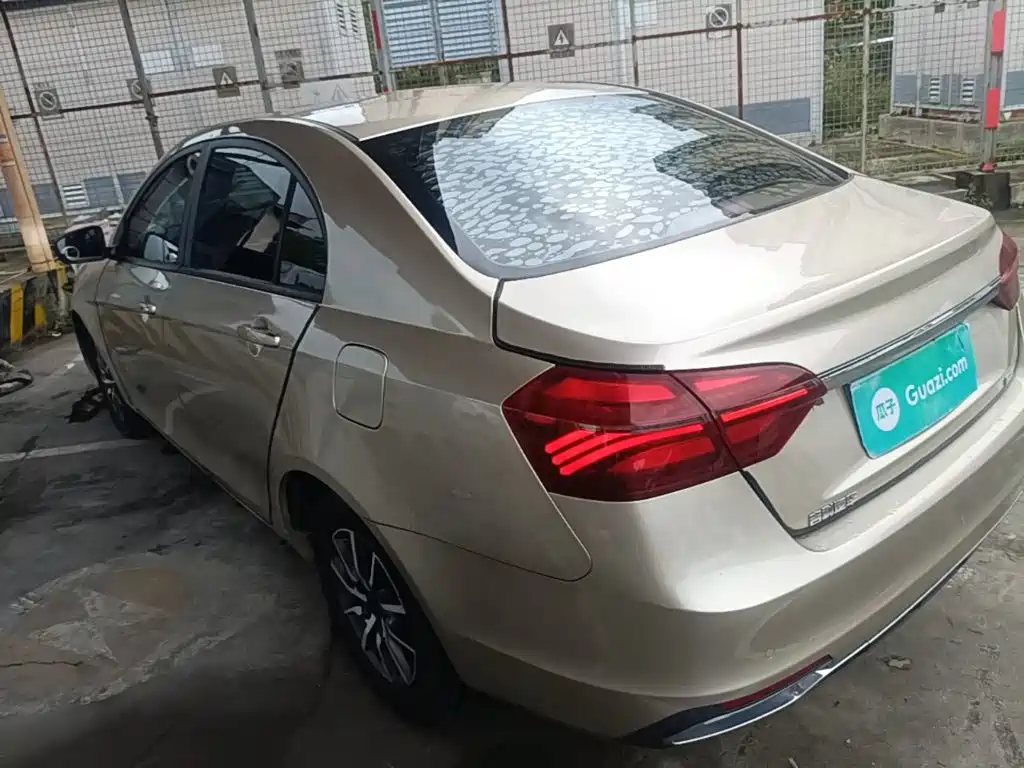 Geely Emgrand 2019