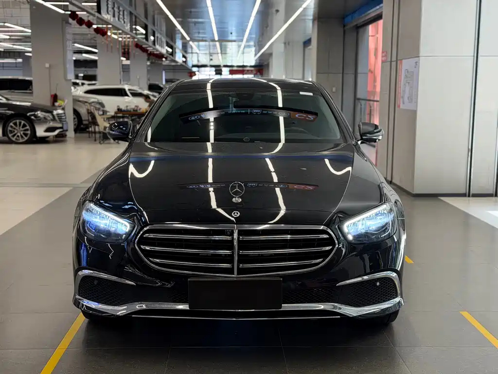 Mercedes-Benz E-Class 2021