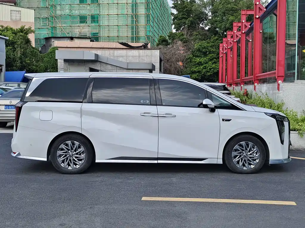 GAC Trumpchi Xiangwang M8 2025 — фото 10