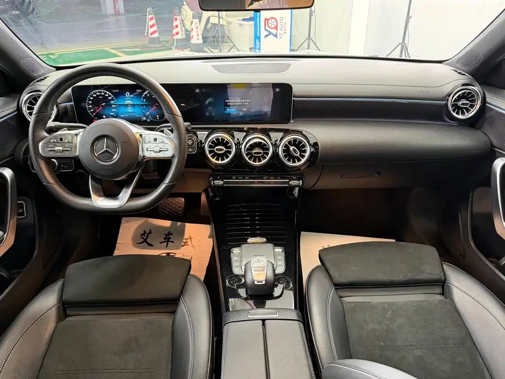 Mercedes-Benz A-Class 2020 — фото 8