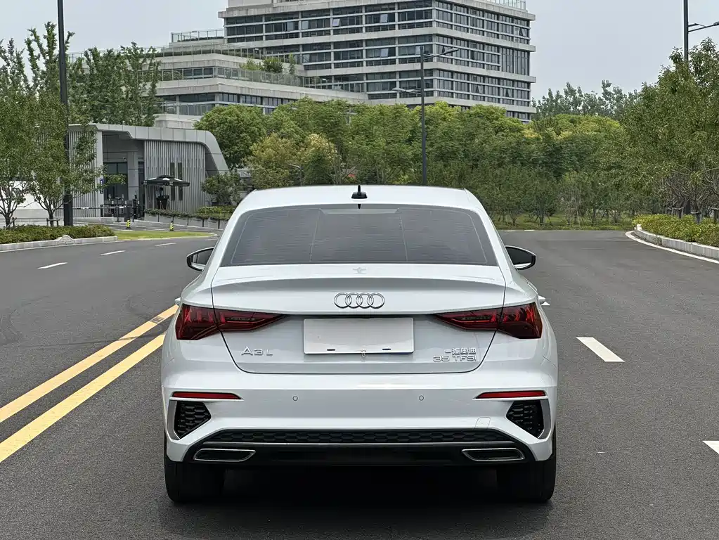 Audi A3 2022 — фото 14