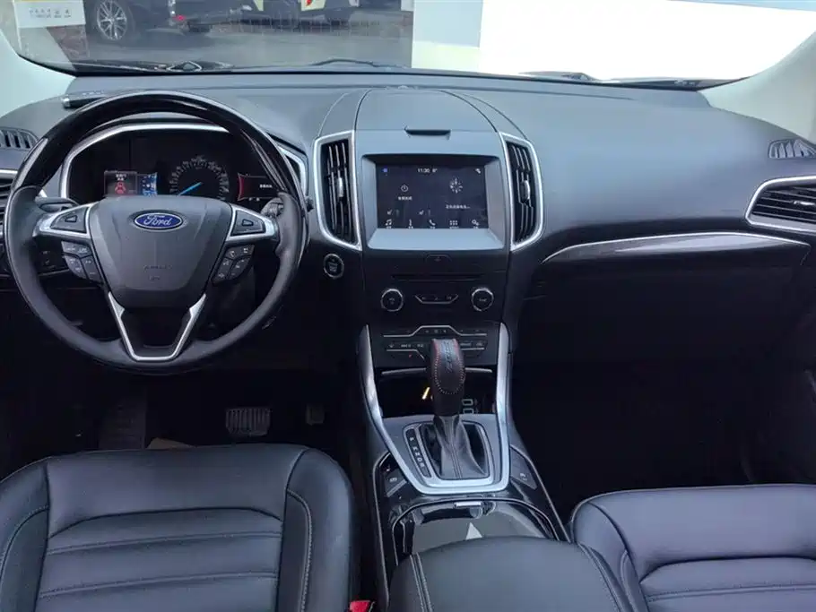 Ford Edge 2019 — фото 12