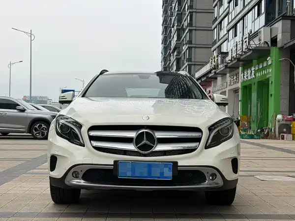 Mercedes-Benz GLA 2016