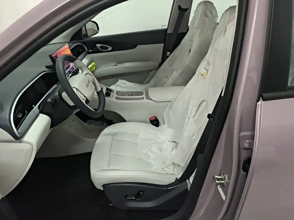 Geely Galaxy Starwish 2026 — фото 15