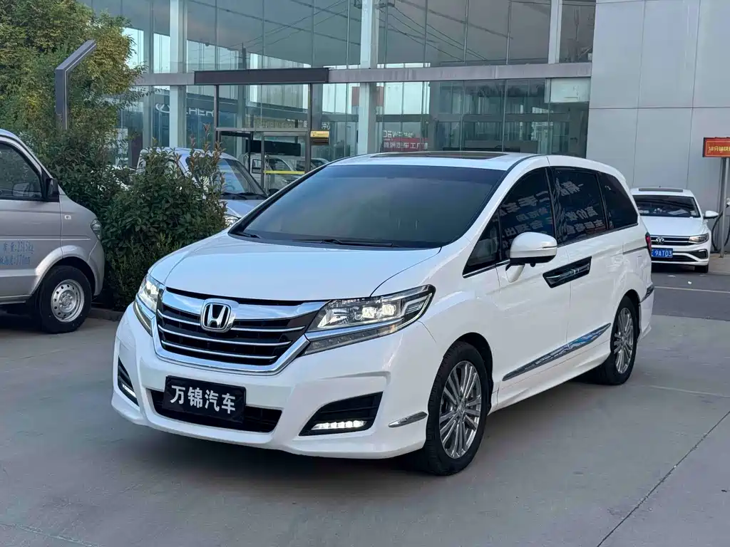Honda Elysion 2017 — фото 1