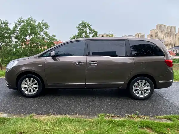 Buick GL8 2017