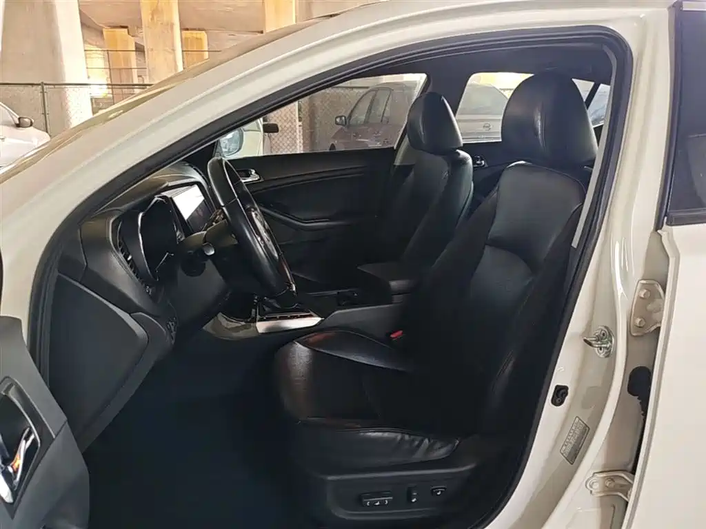 Kia K5 2015 — фото 15
