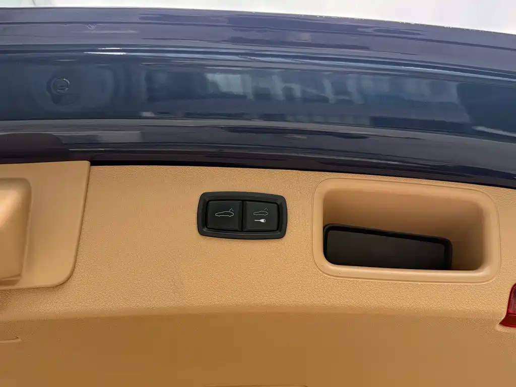 Porsche Macan 2015 — фото 17