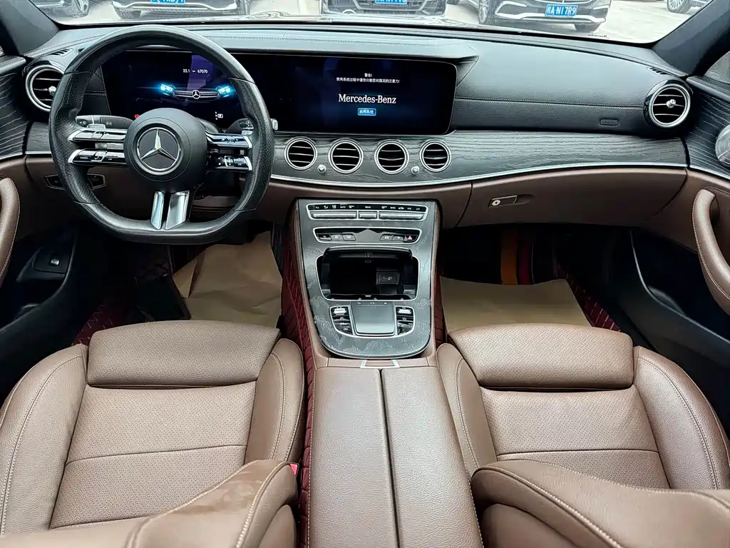 Mercedes-Benz E-Class 2020 — фото 16