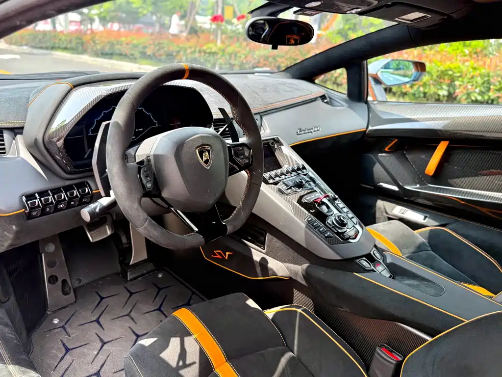 Lamborghini Aventador 2016 — фото 4