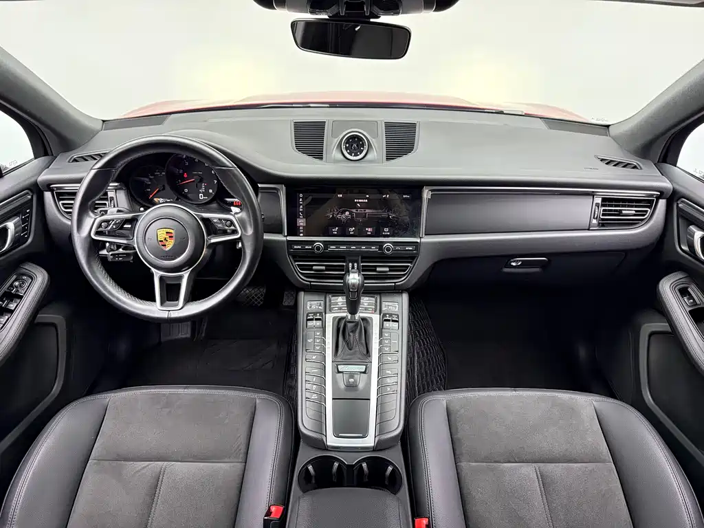 Porsche Macan 2020 — фото 4