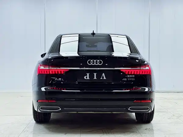 Audi A6L 2022