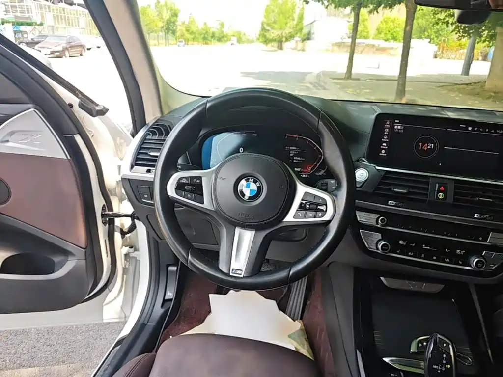BMW X3 2021 — фото 11
