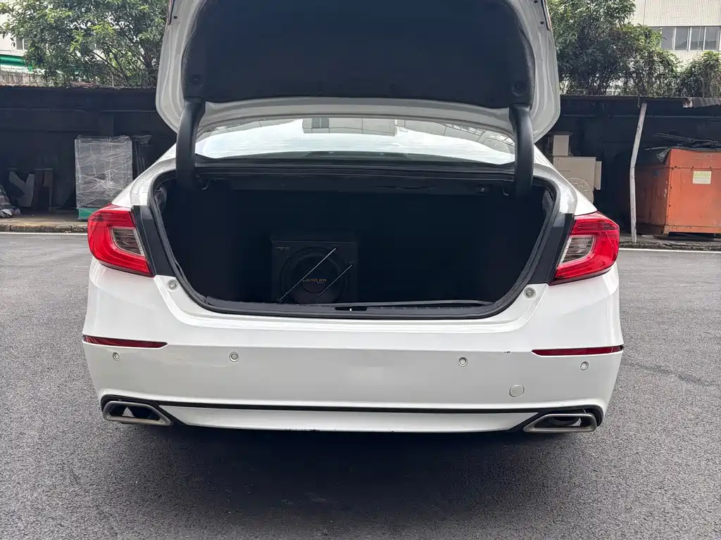 Honda Accord 2020 — фото 21