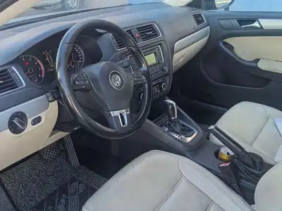 Volkswagen Sagitar 2013