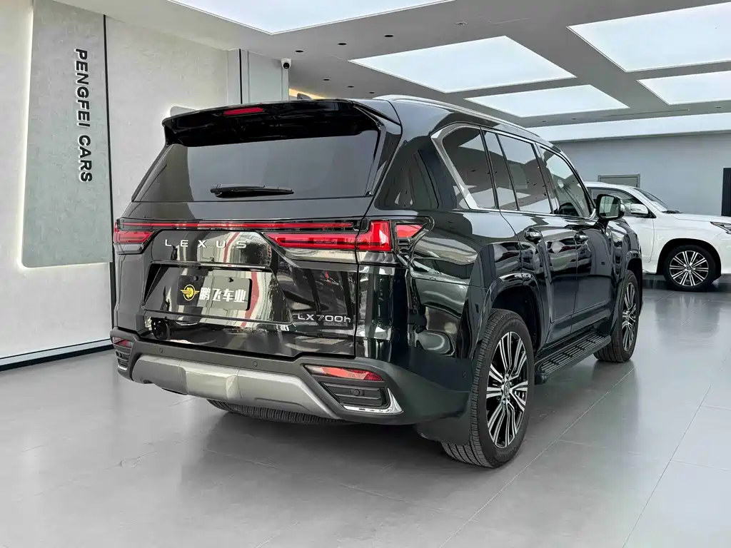 Lexus LX 2026 — фото 15