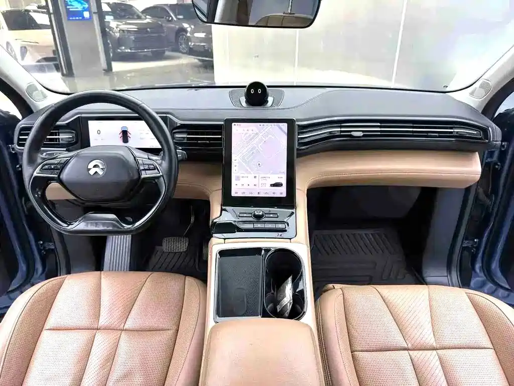 NIO ES8 2019