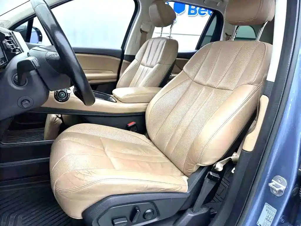 NIO ES8 2019