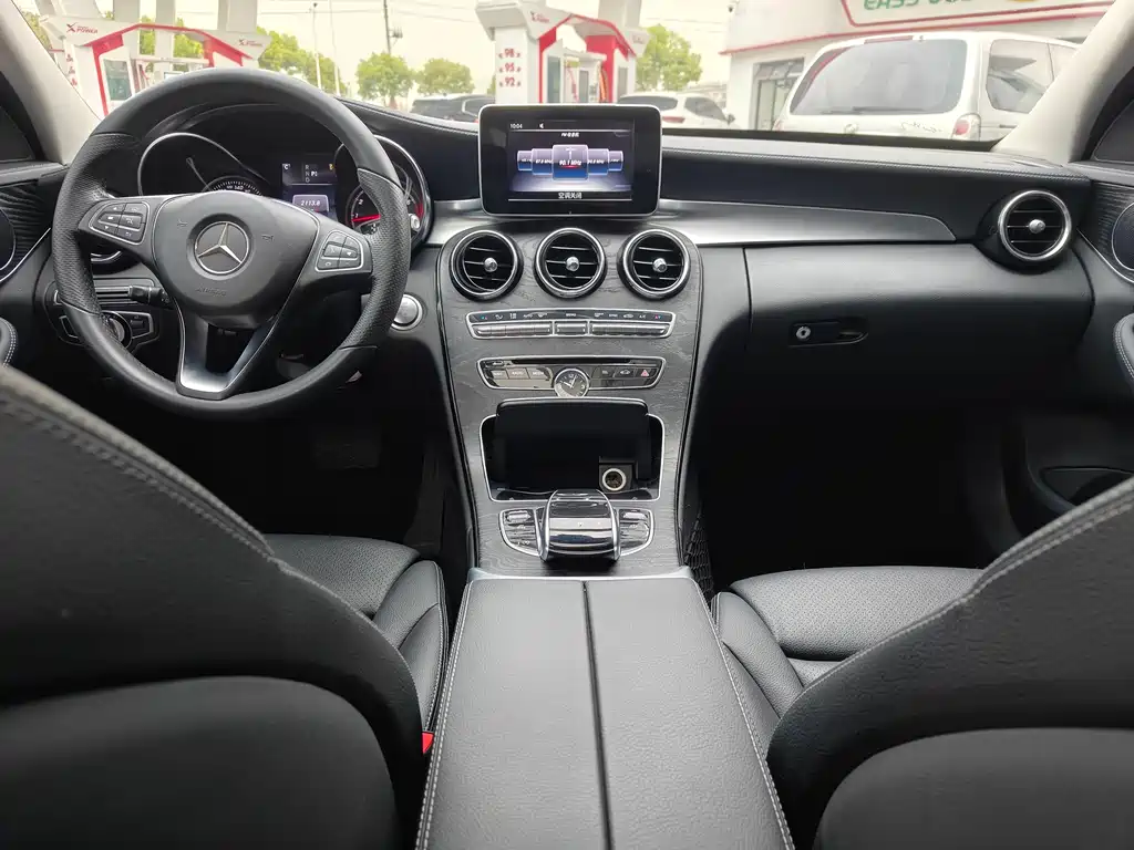 Mercedes-Benz C-Class 2017