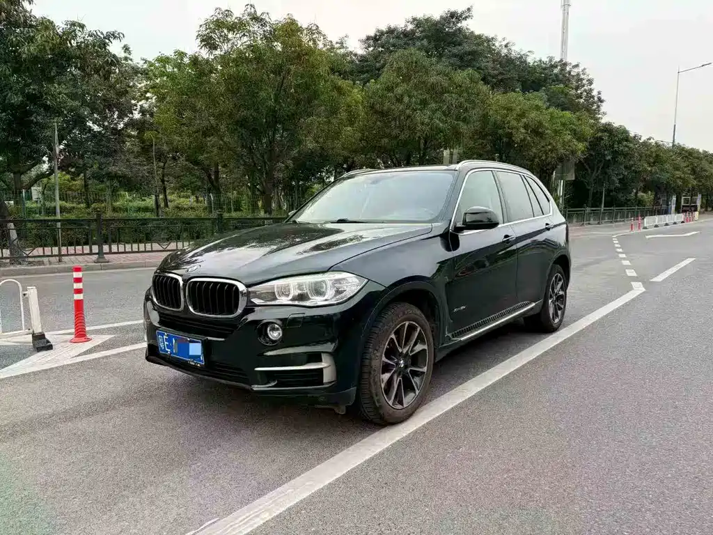 BMW X5 2015 — фото 1