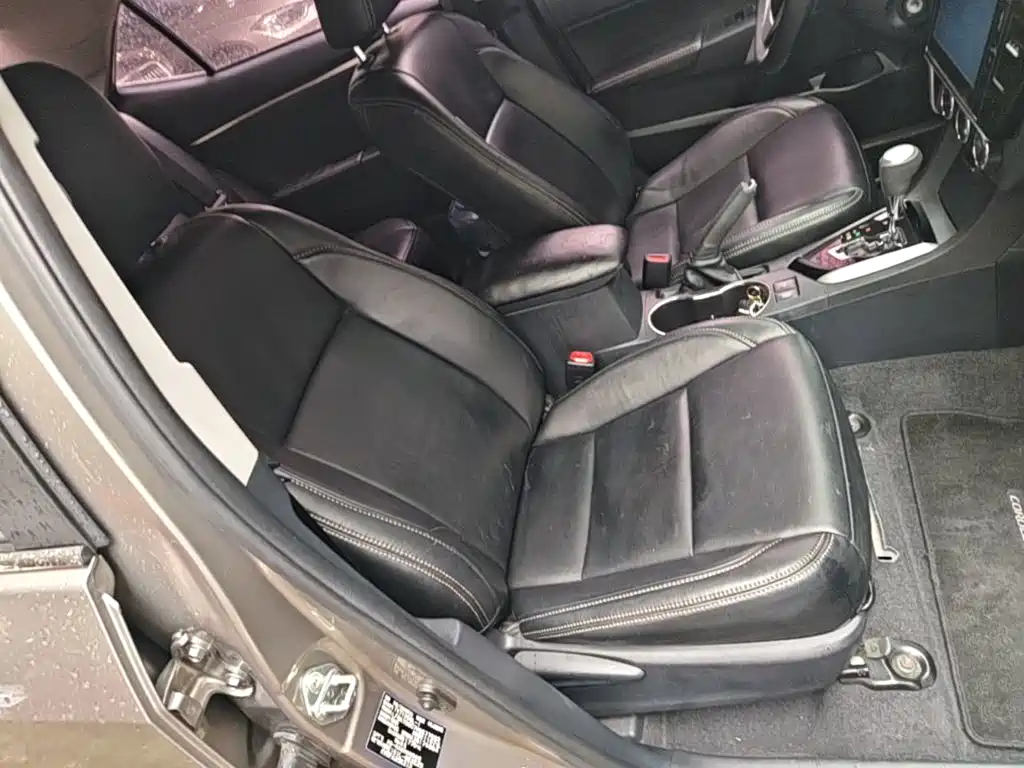 Toyota Corolla 2017 — фото 25