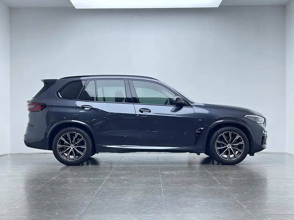 BMW X5 2021 — фото 9