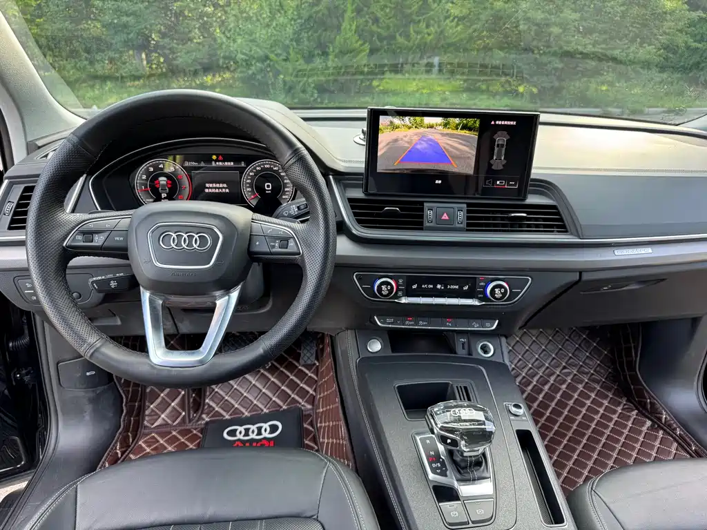 Audi Q5L 2022 — фото 10