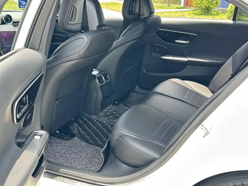 Mercedes-Benz C-Class 2022 — фото 2