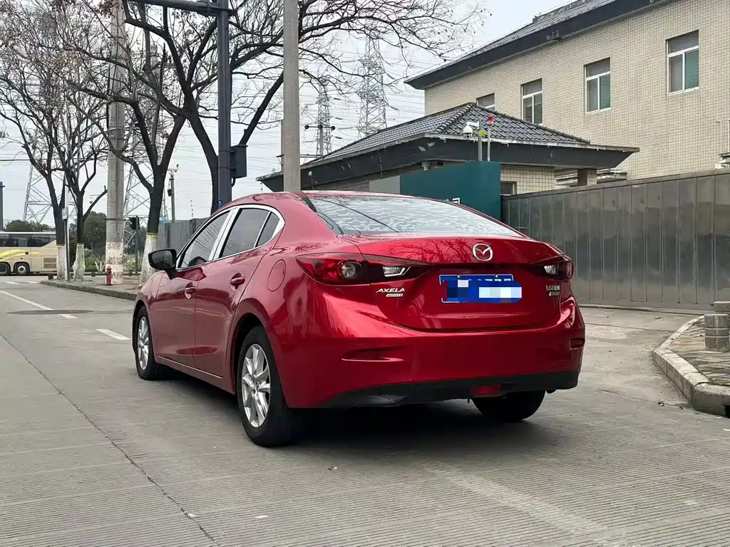 Mazda 3 Axela 2018 — фото 4